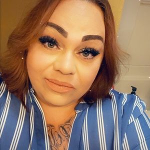 Meet your Posher, Charlena